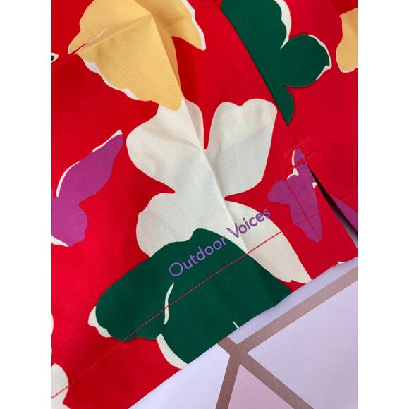 NWT Outdoor Voices Solar Cool Camp Collar Butterfly Print Shirt Colorful Size M - Picture 7 of 7